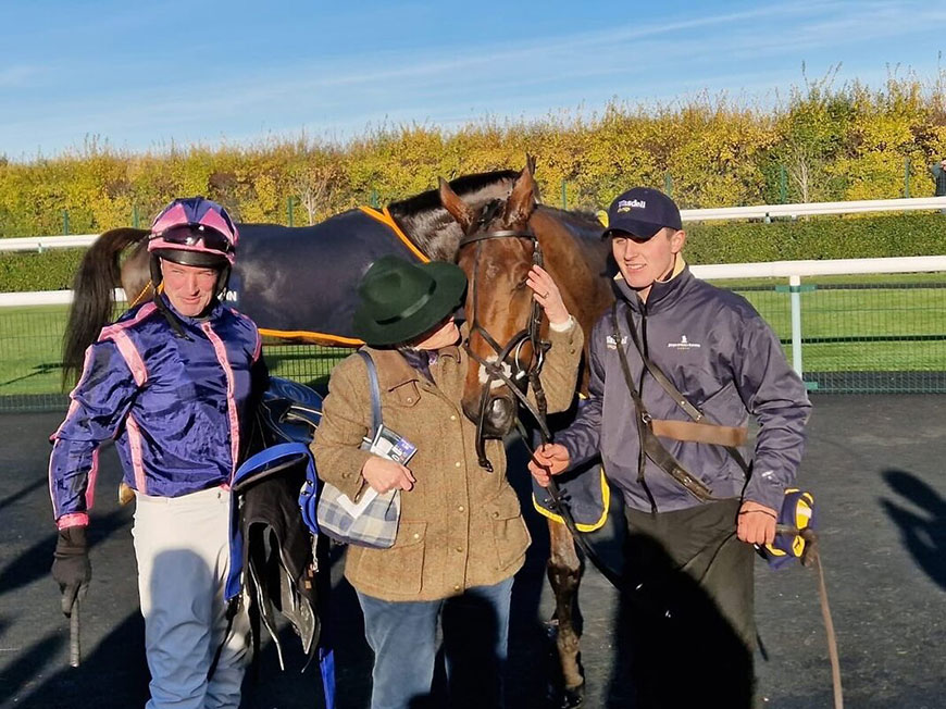 Beachcomber wins at Huntingdon | Race Updates | O'Neill Racing