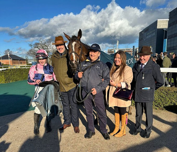 O'Neill Racing - All The Glory takes the glory at Newbury