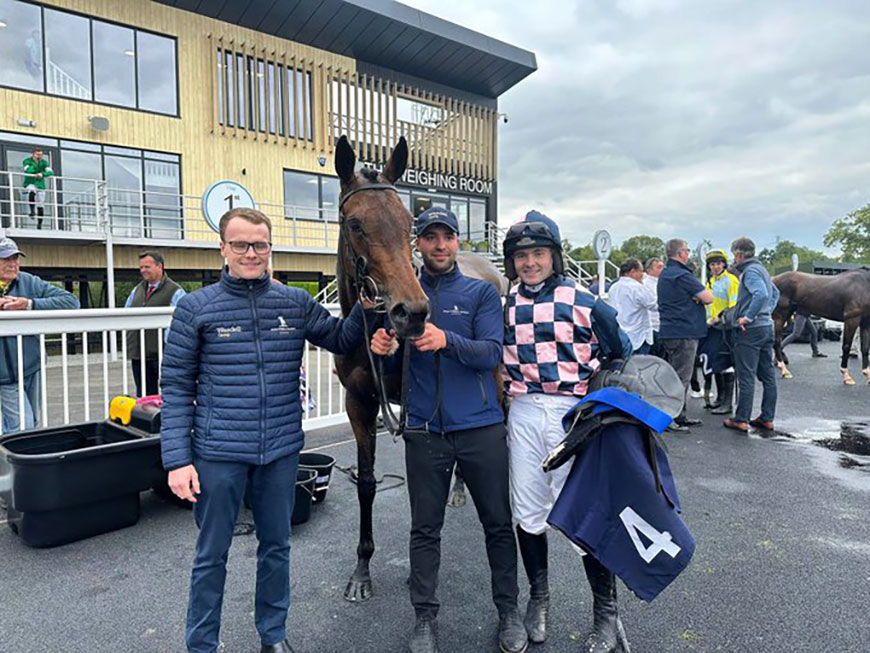 Walk Of No Shame wins at Worcester | Race Updates | O'Neill Racing