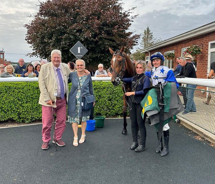 O'Neill Racing - Hey Day Baby gets off the mark at Market Rasen