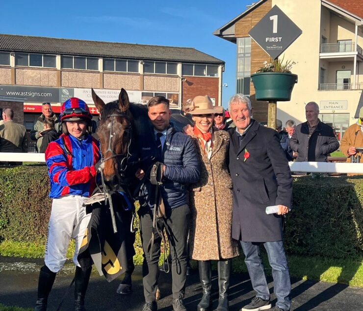 O'Neill Racing - We’re Red And Blue makes all to win at Carlisle