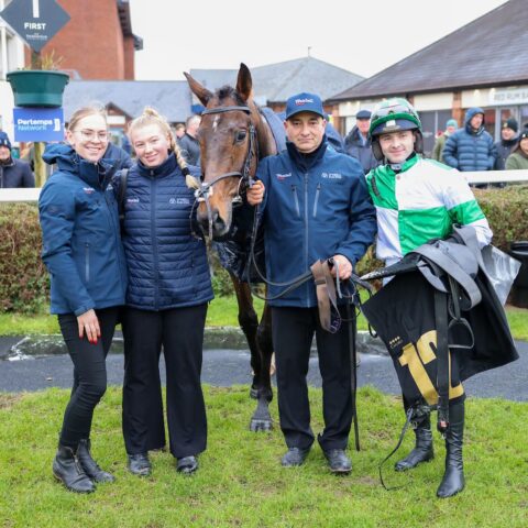 Wellington Arch wins at Carlisle - O'Neill Racing