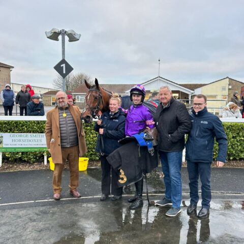 Collectors Item wins Somerset National at Wincanton - O'Neill Racing