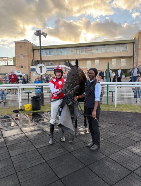 Cawthorne Banker wins at Fontwell - O'Neill Racing