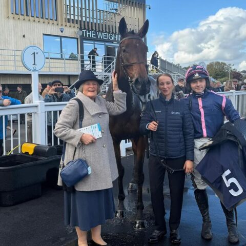 Highlands Legacy wins on chase debut at Worcester - O'Neill Racing