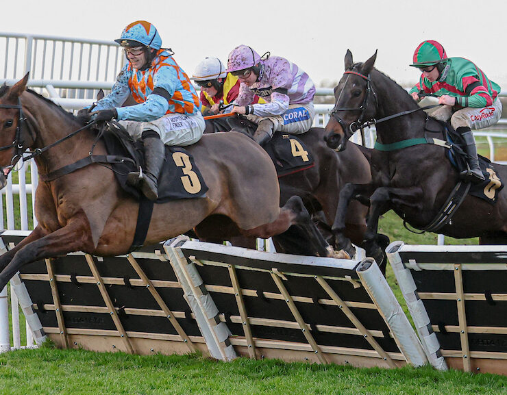 O'Neill Racing - Rula Bula holds on to win at Carlisle