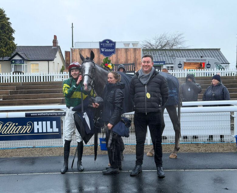 Clondaw Royale wins at Wetherby - O'Neill Racing