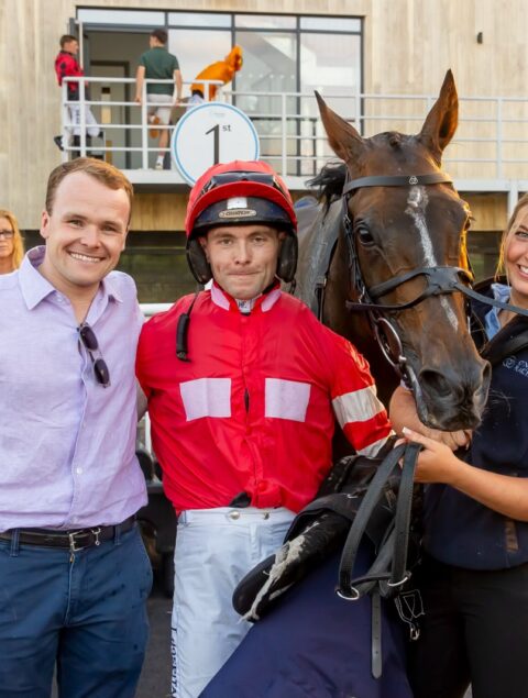 The Great Escape gets off the mark at Worcester - O'Neill Racing