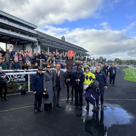 Onefournine lands Mares’ Hurdle at Chepstow - O'Neill Racing